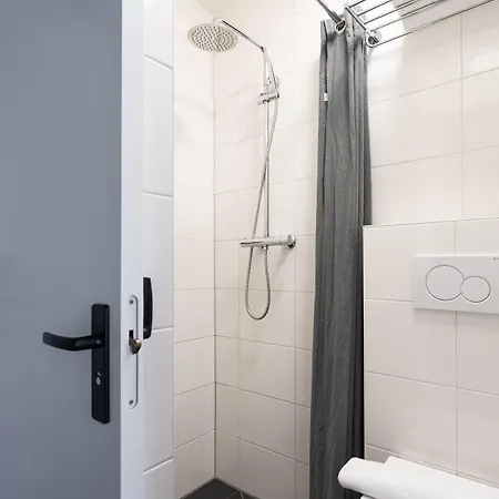 Weber Hotel 2*