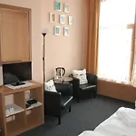 Отель Weber