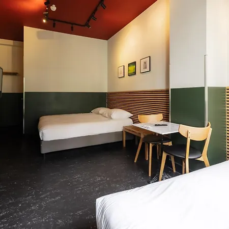 Weber Hotel 2*